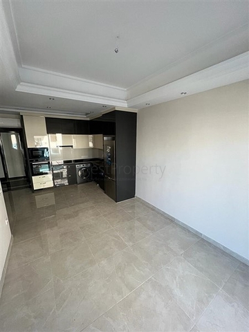 مجمع حديث بخدمات فندقية - شقة غرفة وصالة - في منطقة محمودلار / الانيا 