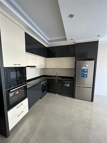 مجمع حديث بخدمات فندقية - شقة غرفة وصالة - في منطقة محمودلار / الانيا 