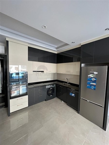 مجمع حديث بخدمات فندقية - شقة غرفة وصالة - في منطقة محمودلار / الانيا 