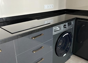 مجمع حديث بخدمات فندقية - شقة غرفة وصالة - في منطقة محمودلار / الانيا 