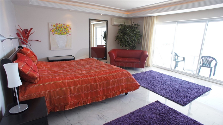 دوبلكس فاخرة اطلالة بحرية مباشرة - في توسمور / الانيا 