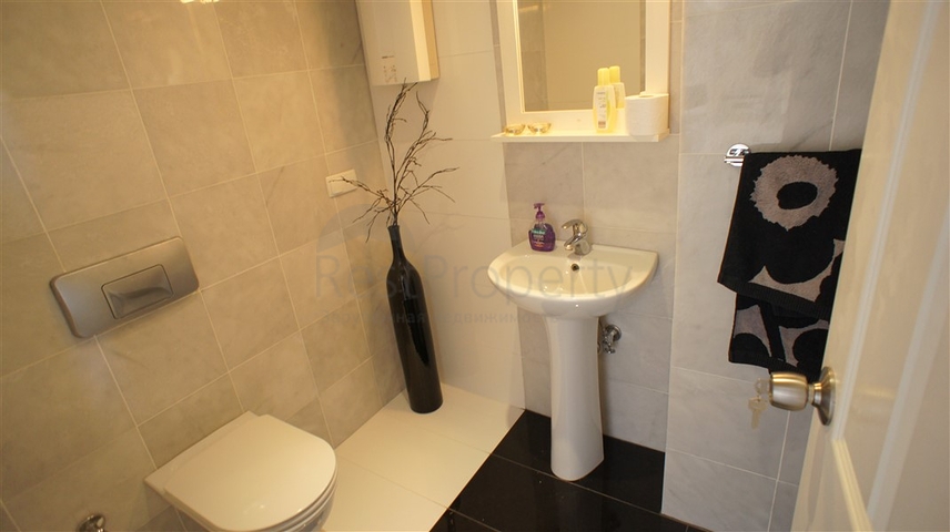 دوبلكس فاخرة اطلالة بحرية مباشرة - في توسمور / الانيا 