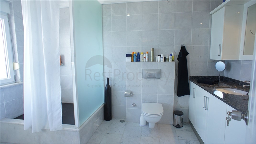 دوبلكس فاخرة اطلالة بحرية مباشرة - في توسمور / الانيا 