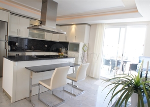 دوبلكس فاخرة اطلالة بحرية مباشرة - في توسمور / الانيا 