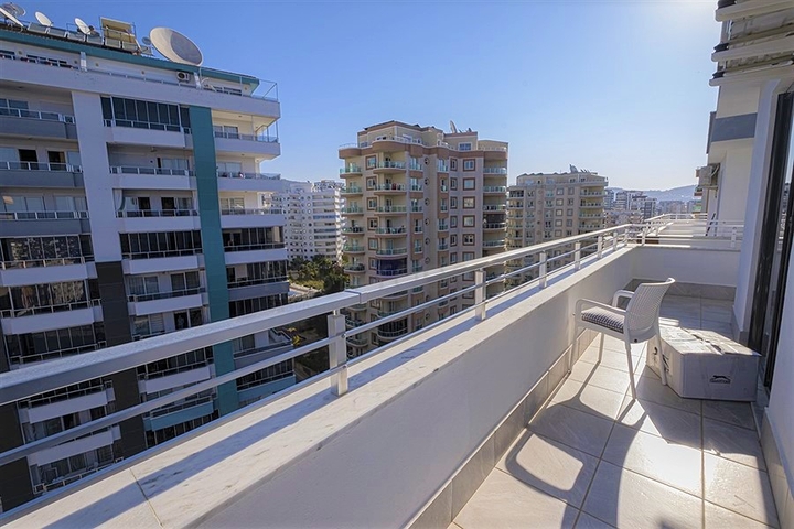 شقة انيقة - دوبلكس  غرفتين وصالة ضمن مجمع فاخر - في محمودلار / الانيا 