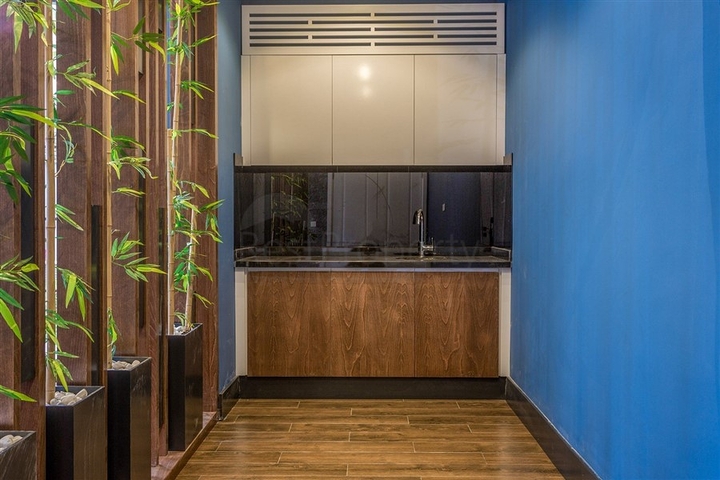 شقة غرفة وصالة مفروشة - ضمن مجمع حديث - في محمودلار / الانيا 