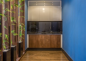 شقة غرفة وصالة مفروشة - ضمن مجمع حديث - في محمودلار / الانيا 