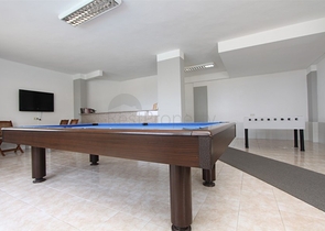 شقة اطلالة بحر في مركز الانيا - غرفتين وصالة ضمن مجمع - مركز الانيا 