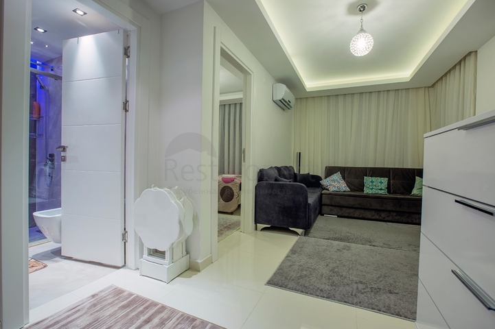 سعر مناسب - شقة غرفة وصالة ضمن مجمع في موقع مميز - مركز الانيا 