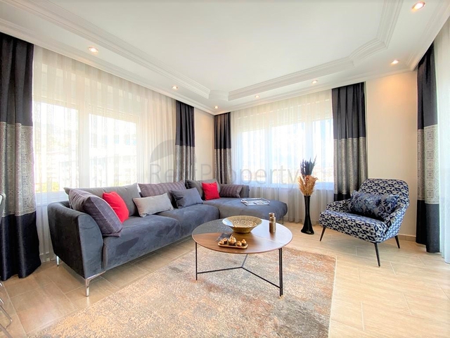 قريبة من شاطئ كليوباترا - شقة غرفتين وصالة مفروشة - في مركز الانيا 