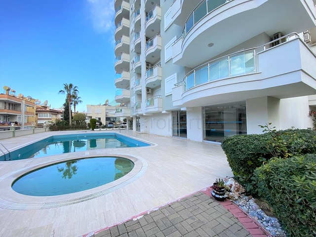 قريبة من شاطئ كليوباترا - شقة غرفتين وصالة مفروشة - في مركز الانيا 