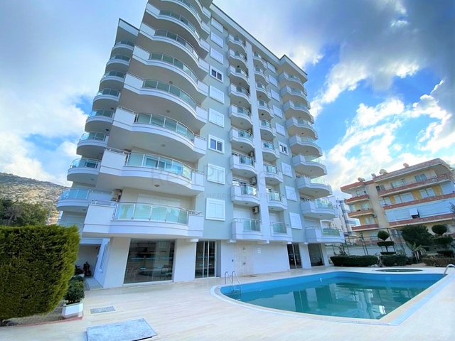 قريبة من شاطئ كليوباترا - شقة غرفتين وصالة مفروشة - في مركز الانيا 