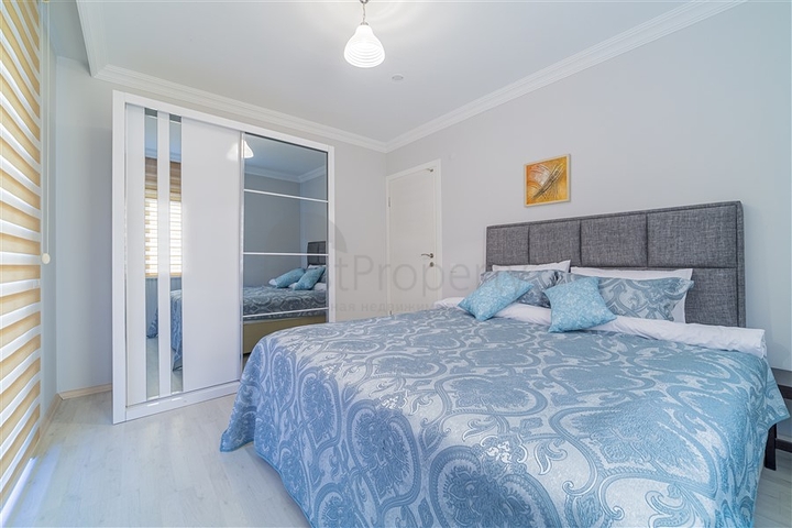 مجمع انيق - شقة غرفة وصالة مفروشة - اطلالة على المسبح - في اوبا / الانيا 