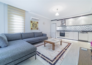 مجمع انيق - شقة غرفة وصالة مفروشة - اطلالة على المسبح - في اوبا / الانيا 