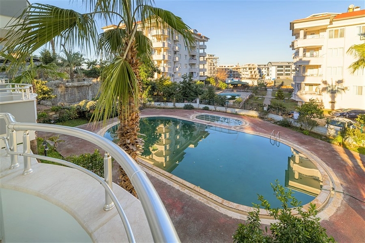 شقة واسعة وانيقة - غرفتين وصالة ضمن مجمع سكني - في اوبا / الانيا 