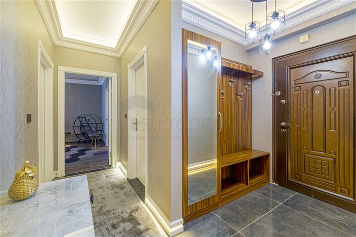 شقة واسعة وانيقة - غرفتين وصالة ضمن مجمع سكني - في اوبا / الانيا 