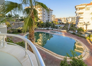 شقة واسعة وانيقة - غرفتين وصالة ضمن مجمع سكني - في اوبا / الانيا 