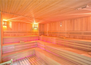 اطلالة على البحر - شقة في شارع بارباروس - تصميم غرفتين وصالة مفروشة -ضمن مجمع سكني - محمودلار/ الانيا 