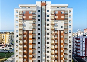 اطلالة على البحر - شقة في شارع بارباروس - تصميم غرفتين وصالة مفروشة -ضمن مجمع سكني - محمودلار/ الانيا 