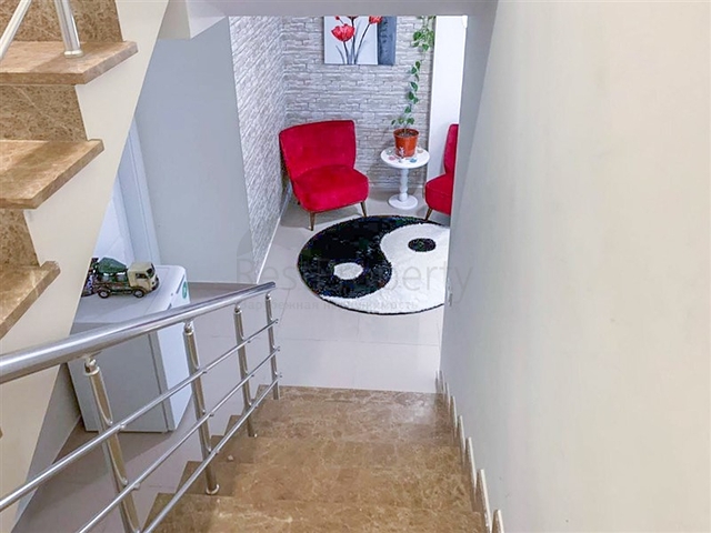 اطلالة ساحرة - دوبلكس عائلية واسعة 4 غرف وصالة - ضمن مجمع 5 نجوم - في كارجيجاك / الانيا