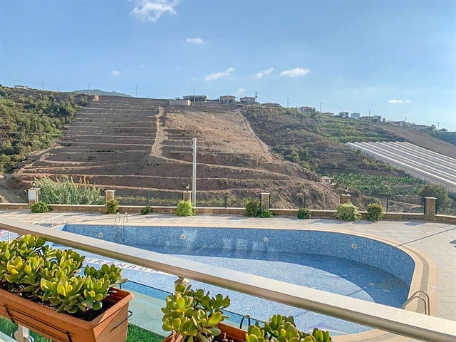 اطلالة ساحرة - دوبلكس عائلية واسعة 4 غرف وصالة - ضمن مجمع 5 نجوم - في كارجيجاك / الانيا