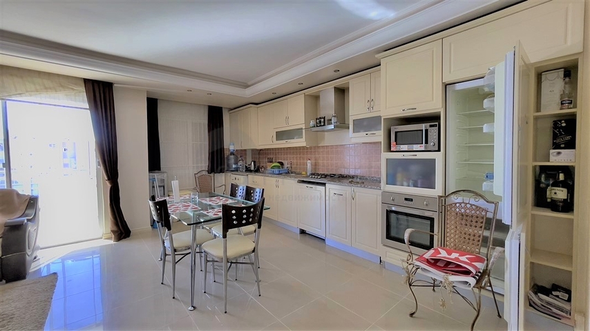 اطلالة بحر - دوبلكس 4 غرف وصالة - في محمودلار/ الانيا 