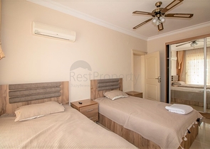 اطلالة بحر - دوبلكس 4 غرف وصالة - في محمودلار/ الانيا 