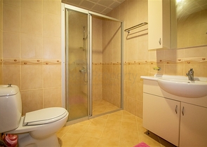 اطلالة بحر - دوبلكس 4 غرف وصالة - في محمودلار/ الانيا 