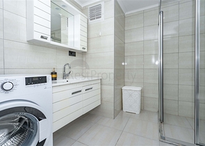 قريبة من البحر - شقة غرفتين وصالة مفروشة - في مركز الانيا 