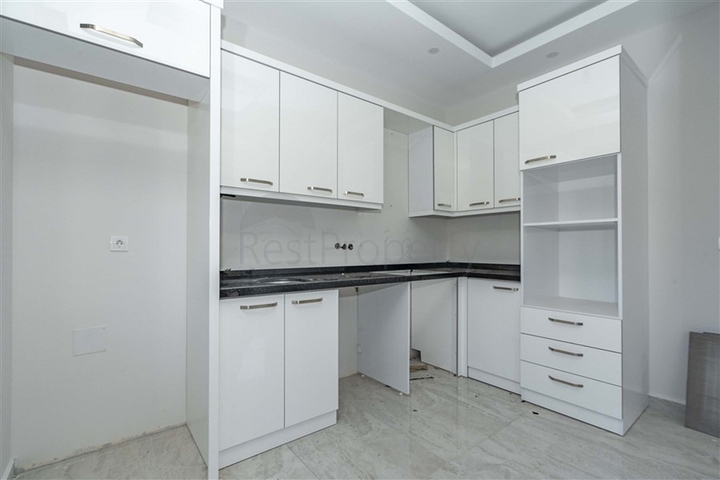 شقق للبيع في مركز الانيا - ضمن مجمع جديد - شقة غرفتين وصالة - الانيا