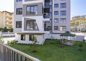 شقق للبيع في مركز الانيا - ضمن مجمع جديد - شقة غرفتين وصالة - الانيا