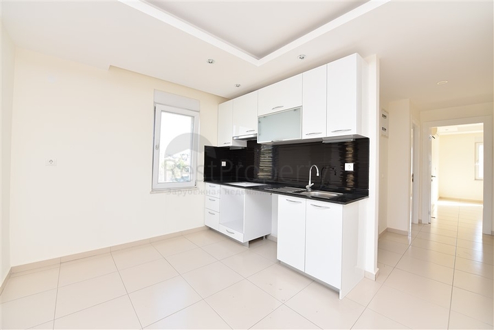 شقة ضمن مجمع فاخر - تصميم 1+2 - في افسلار / الانيا 