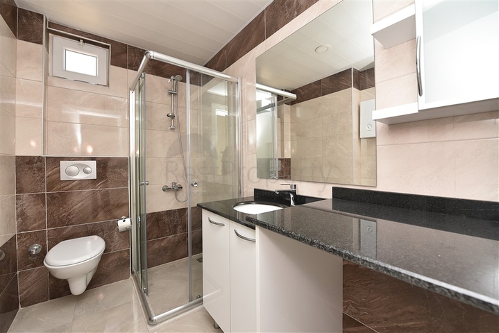 شقة ضمن مجمع فاخر - تصميم 1+2 - في افسلار / الانيا 