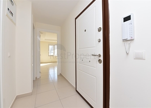 شقة ضمن مجمع فاخر - تصميم 1+2 - في افسلار / الانيا 