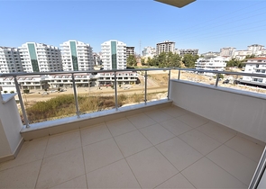 شقة ضمن مجمع فاخر - تصميم 1+2 - في افسلار / الانيا 