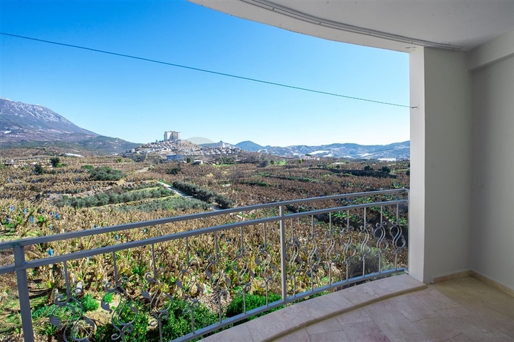 سعر مناسب - شقة غرفتين وصالة مفروشة - في محمودلار / الانيا 