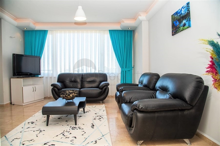 سعر مناسب - شقة غرفتين وصالة مفروشة - في محمودلار / الانيا 