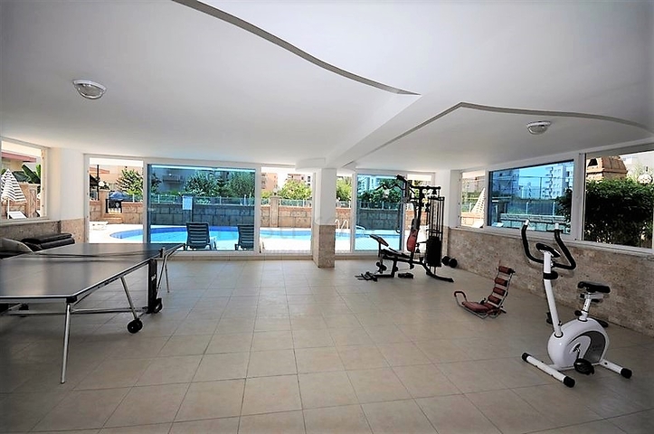 قريبة من البحر والخدمات - شقة غرفتين وصالة مفروشة - في محمودلار/ الانيا 