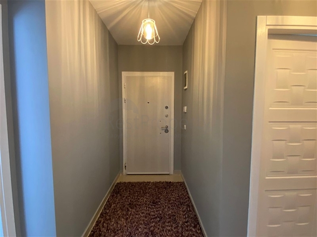 قريبة من البحر والخدمات - شقة غرفتين وصالة مفروشة - في محمودلار/ الانيا 