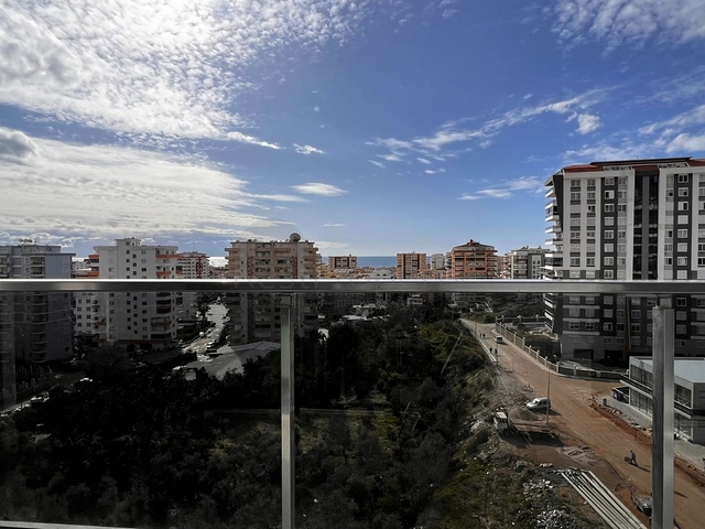 شقة غرفتين وصالة - مطبخ منفصل - ضمن مجمع جديد - في محمودلار / الانيا 