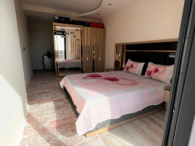 شقة غرفتين وصالة - مطبخ منفصل - ضمن مجمع جديد - في محمودلار / الانيا 