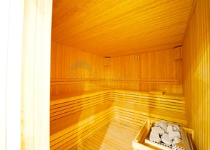 شقة غرفتين وصالة - مطبخ منفصل - ضمن مجمع جديد - في محمودلار / الانيا 