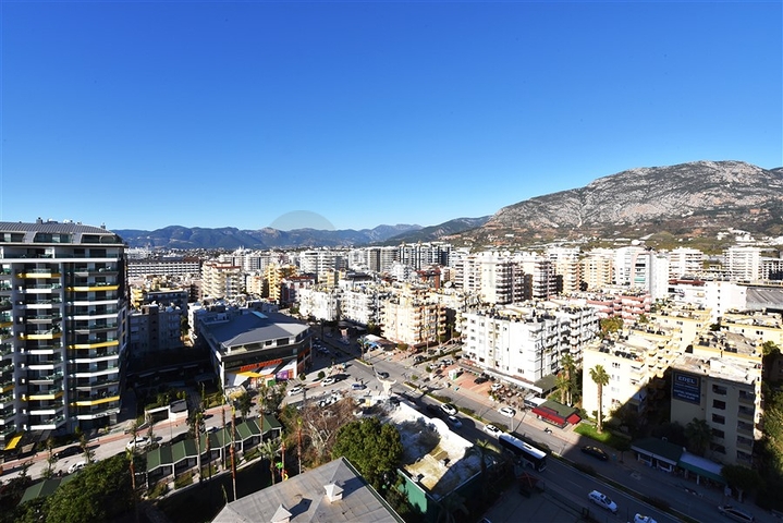 على البحر مباشرة - دوبلكس غرفتين وصالة -ضمن مجمع فاخر - في محمودلار/ الانيا 