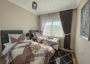 دوبلكس 3 غرف وصالة مفروشة - ضمن مجمع جديد في ديمرتاش / الانيا 