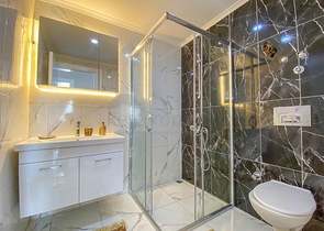 دوبلكس 3 غرف وصالة مفروشة - ضمن مجمع جديد في ديمرتاش / الانيا 