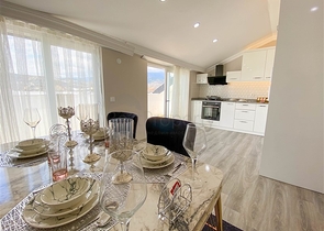 دوبلكس 3 غرف وصالة مفروشة - ضمن مجمع جديد في ديمرتاش / الانيا 