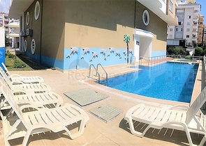 سعر مناسب - شقة غرفة وصالة مفروشة - قريبة من البحر والخدمات - محمودلار / الانيا 