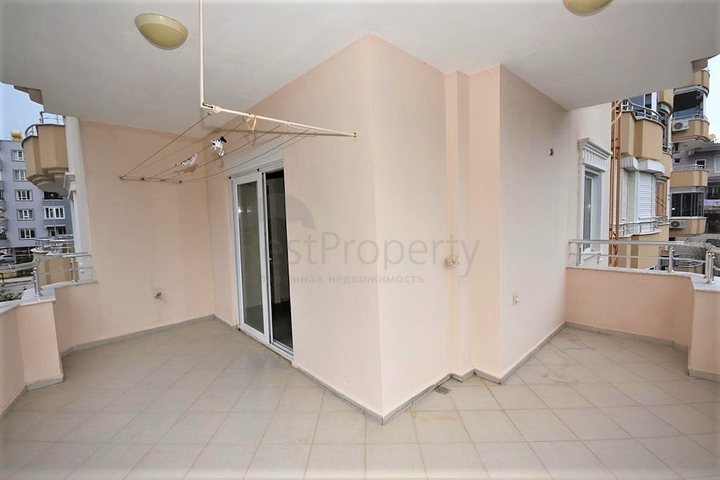 شقة غرفتين وصالة - قريبة من البحر والخدمات - في محمودلار / الانيا 