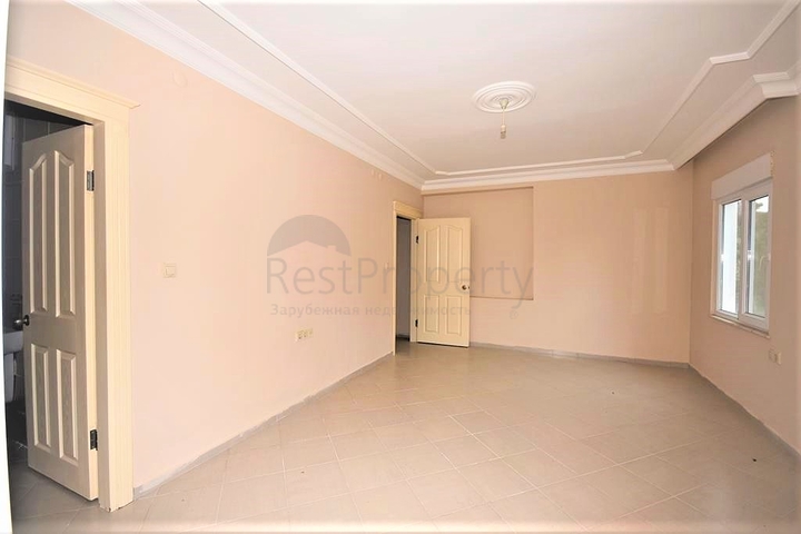 شقة غرفتين وصالة - قريبة من البحر والخدمات - في محمودلار / الانيا 