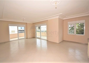 شقة غرفتين وصالة - قريبة من البحر والخدمات - في محمودلار / الانيا 